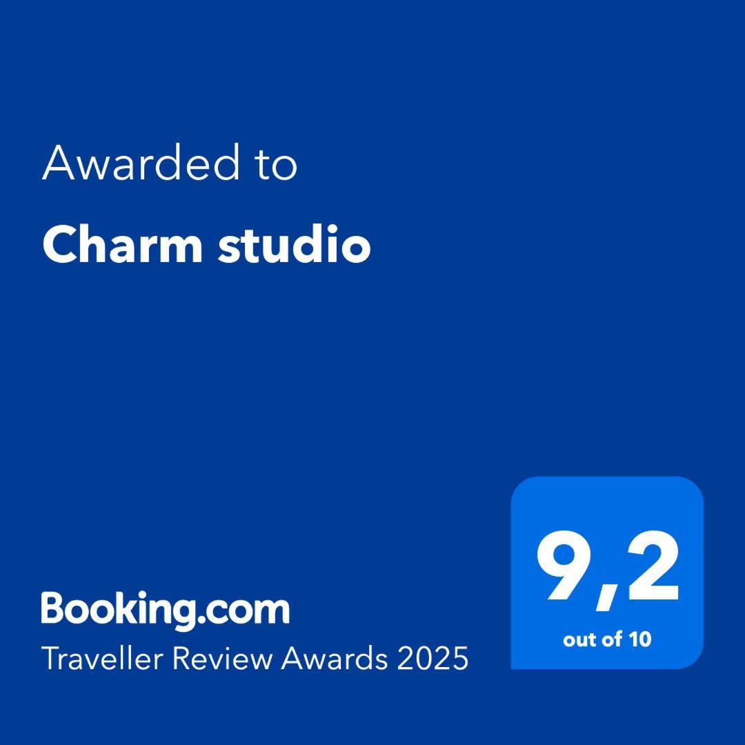 בומברל Charm Studio מראה חיצוני תמונה
